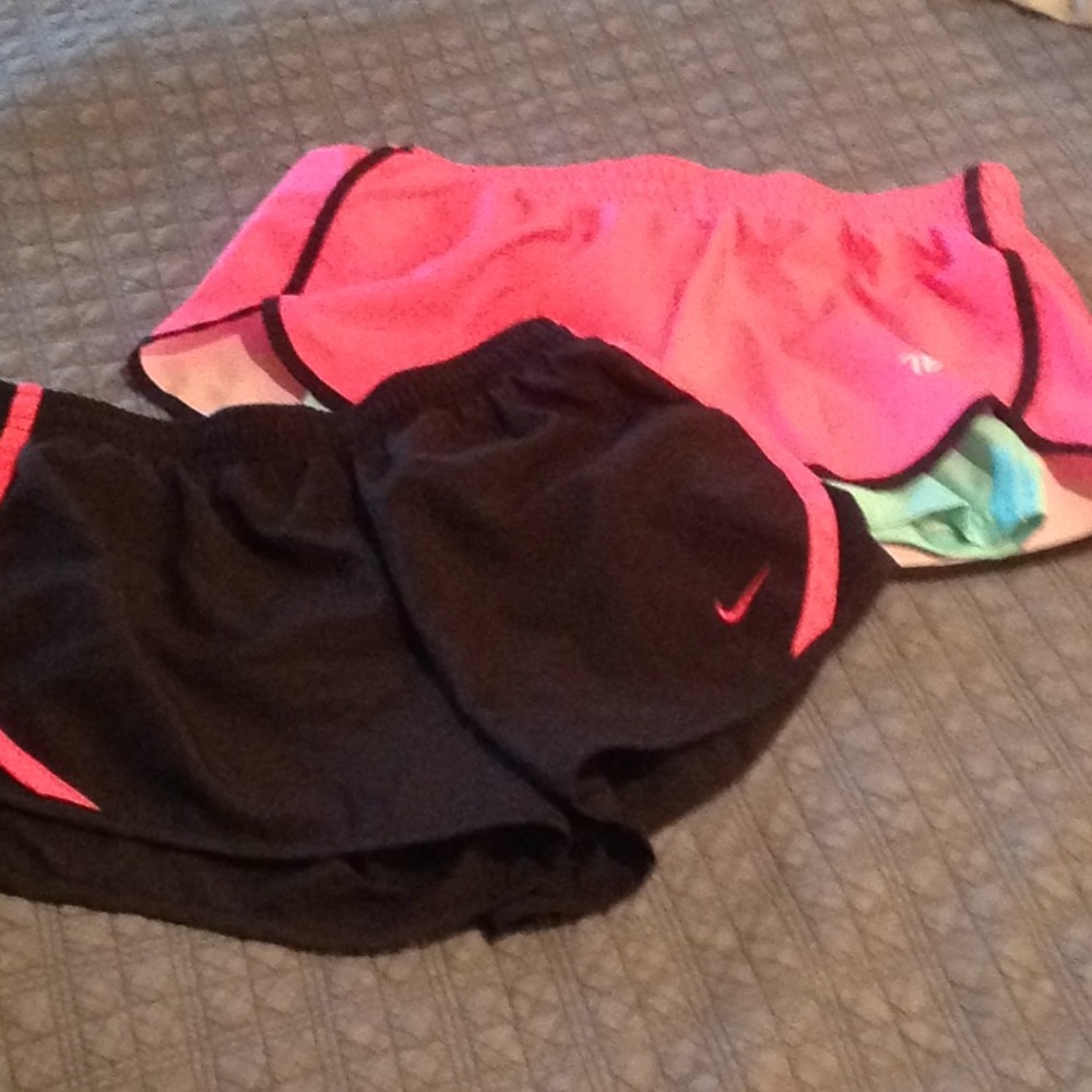 Girls Lot of 2 Athletic Shorts Size 8-10 EUC